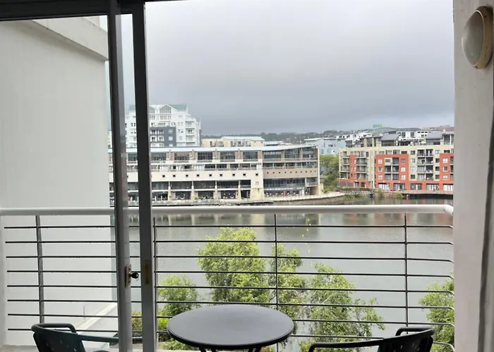 Tyger Waterfront Apartment